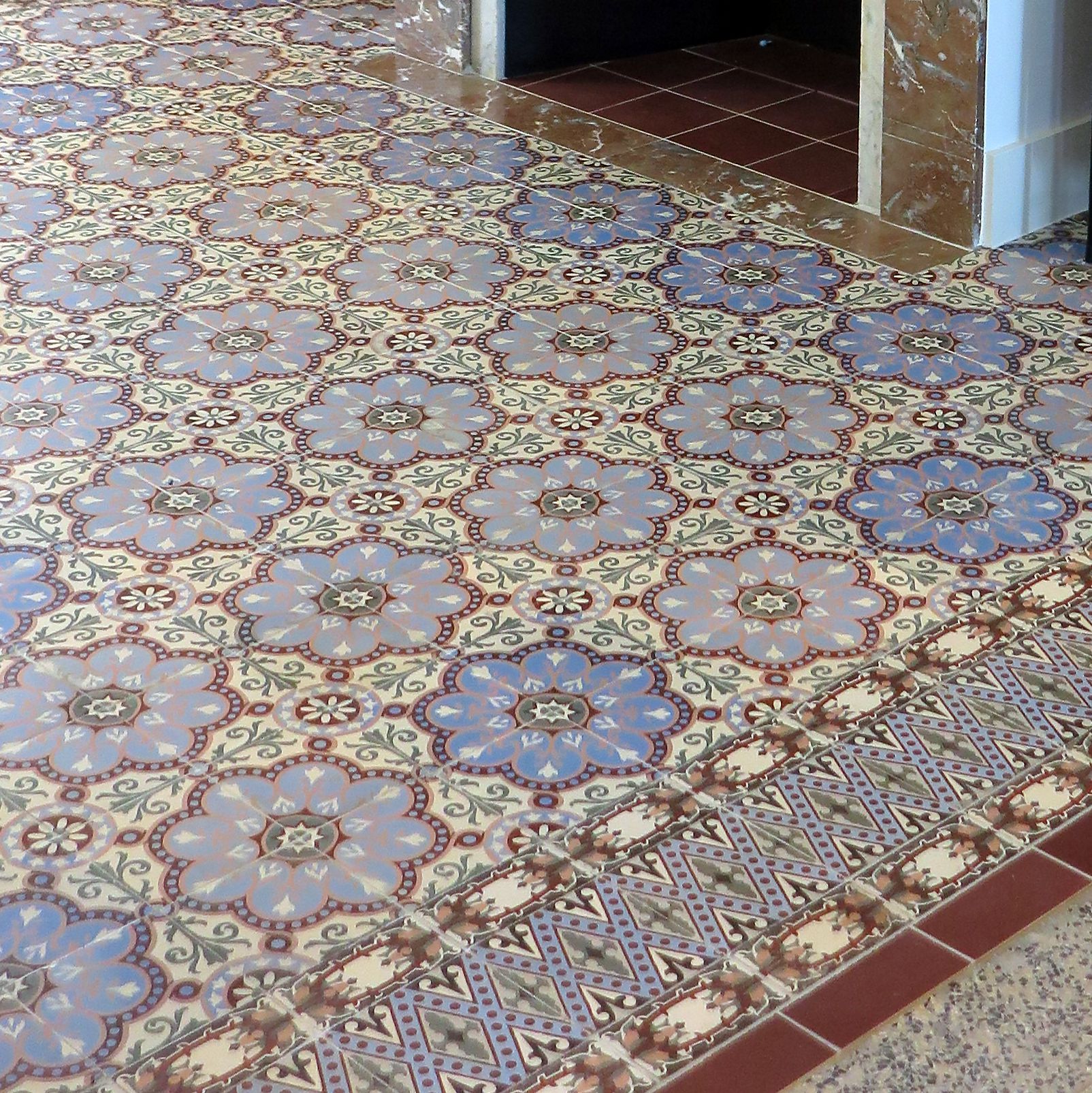 Odoo • Text and Image