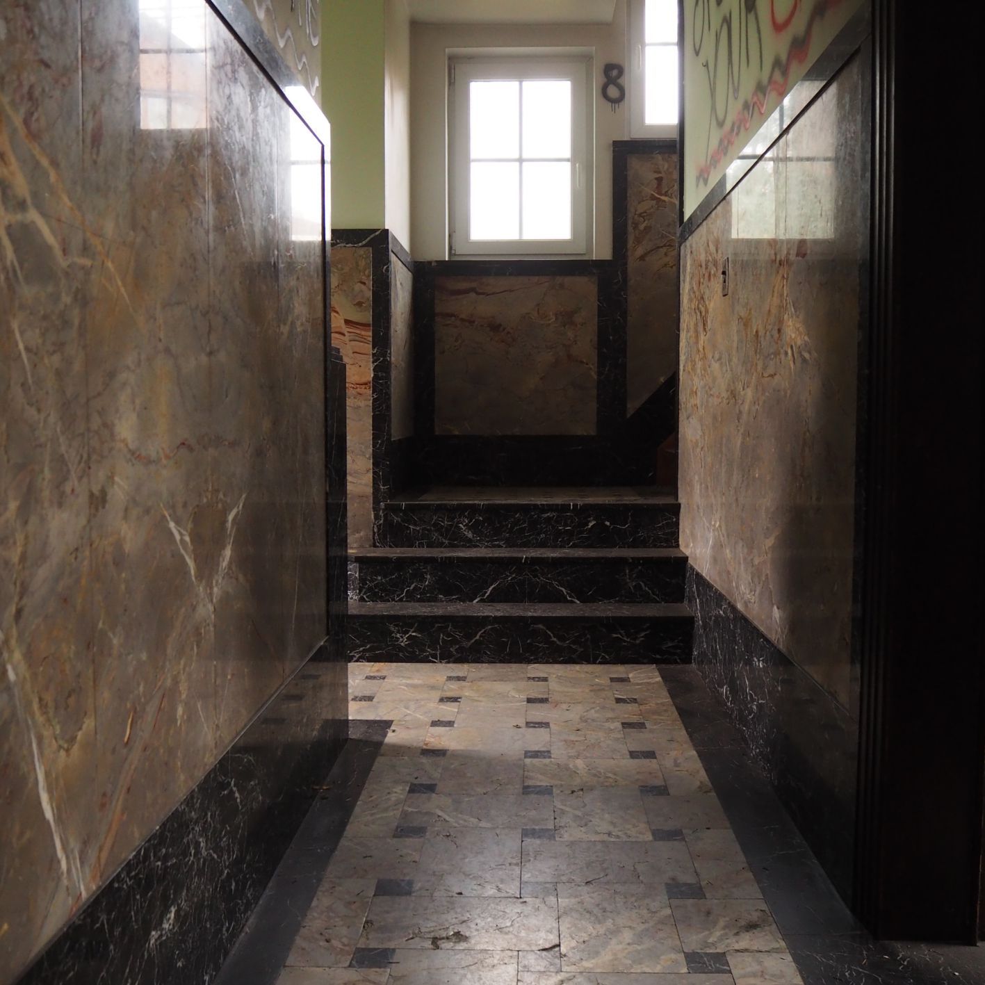 Odoo • Text and Image