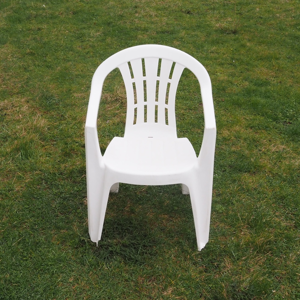 Stackable garden chair in polypropylene by Jardin