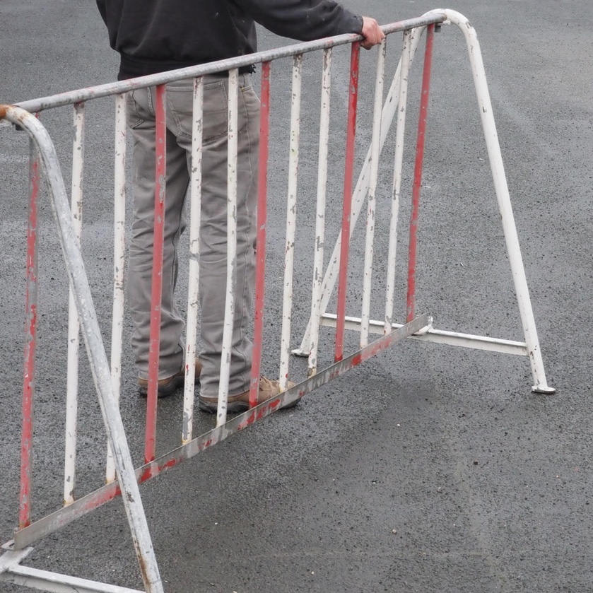 Interlocking steel barriers (L. 1000 cm)