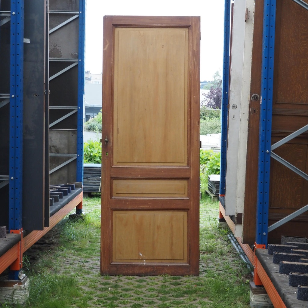 Door in varnished wood (H. 230 cm x W. 89 cm) - Right
