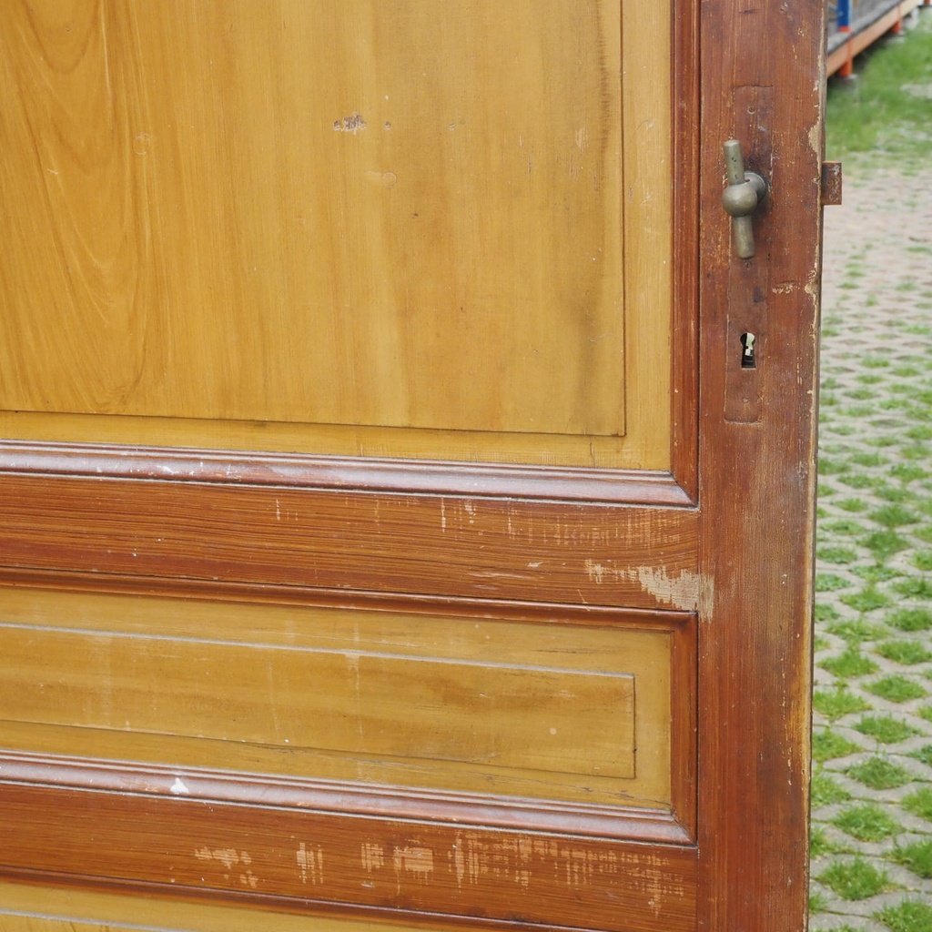 Door in varnished wood (H. 230 cm x W. 89 cm) - Right