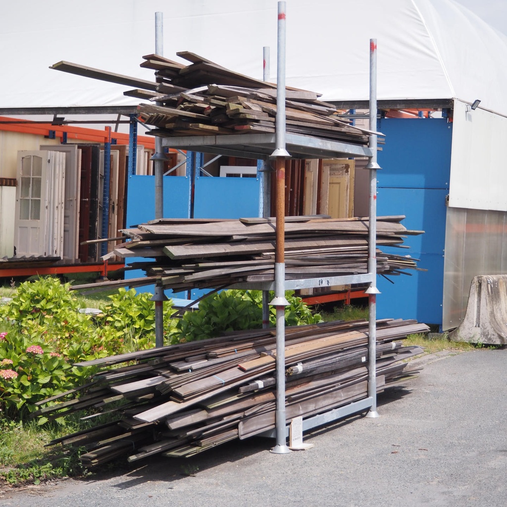 Wooden planks (various types and sizes) - Only available in our physical shop
