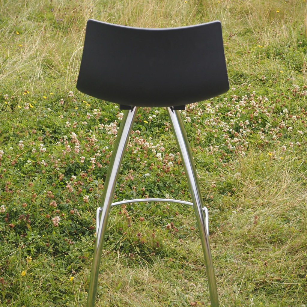 High chair 'Day' by Scab (Italy)