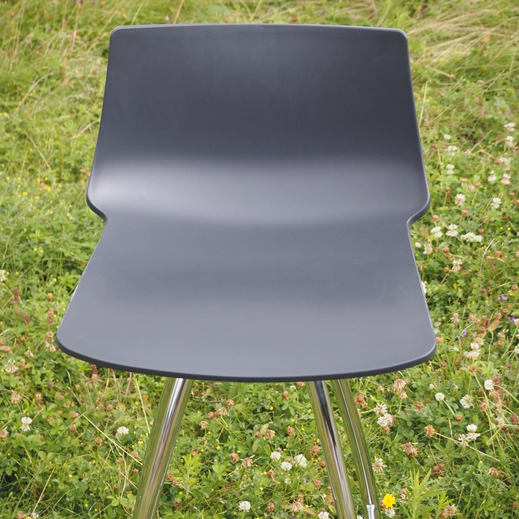 High chair 'Day' by Scab (Italy)