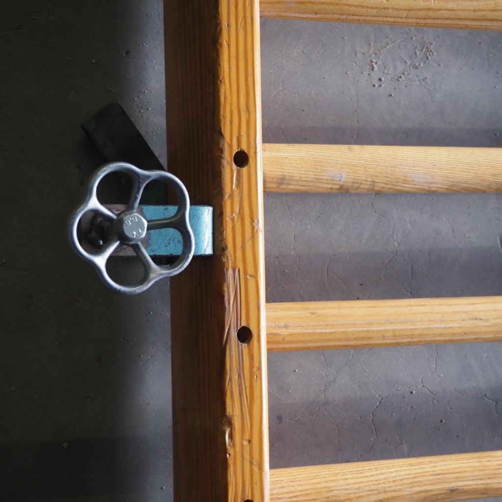 Gymnastic ladder in solid wood (H. 285 x L. 340 cm)