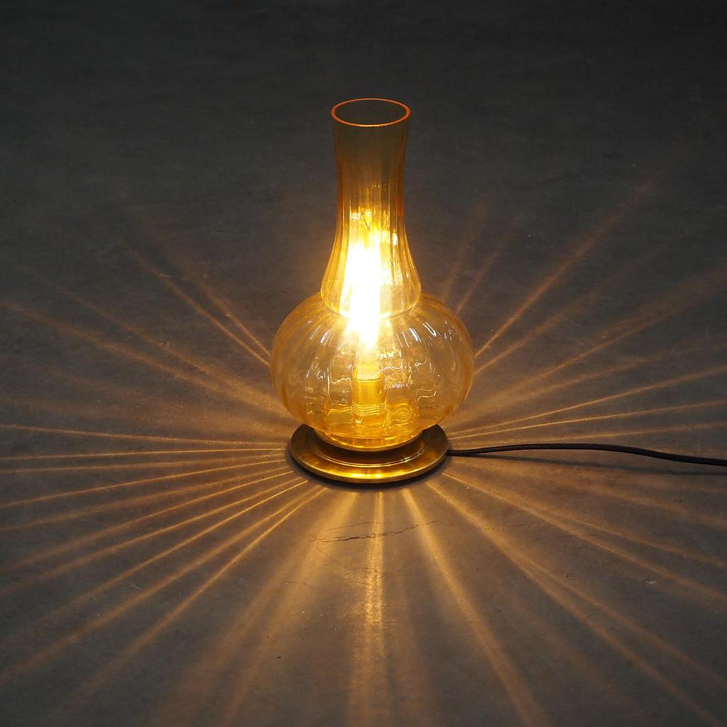 Table light 'Josiane' in brass with textured glass diffuser