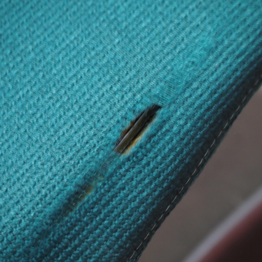 Cantilever chair 'Plus 376' by Kinnarps from Antwerp's Court of Appeal - Green