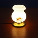 Table light 'Hélène' in brass with decorated opaline diffuser