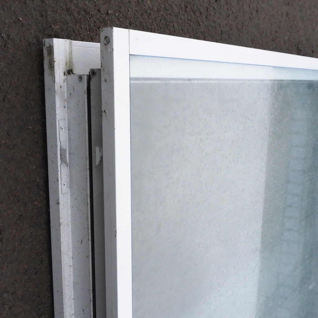 Float glass partition for JB 2000 partitions by Beddeleem (H. 238,5 cm x W. 109,5 cm)