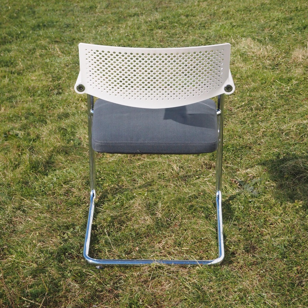 Cantilever armchair 'Vis a Vis' by Antonio Citterio for Vitra