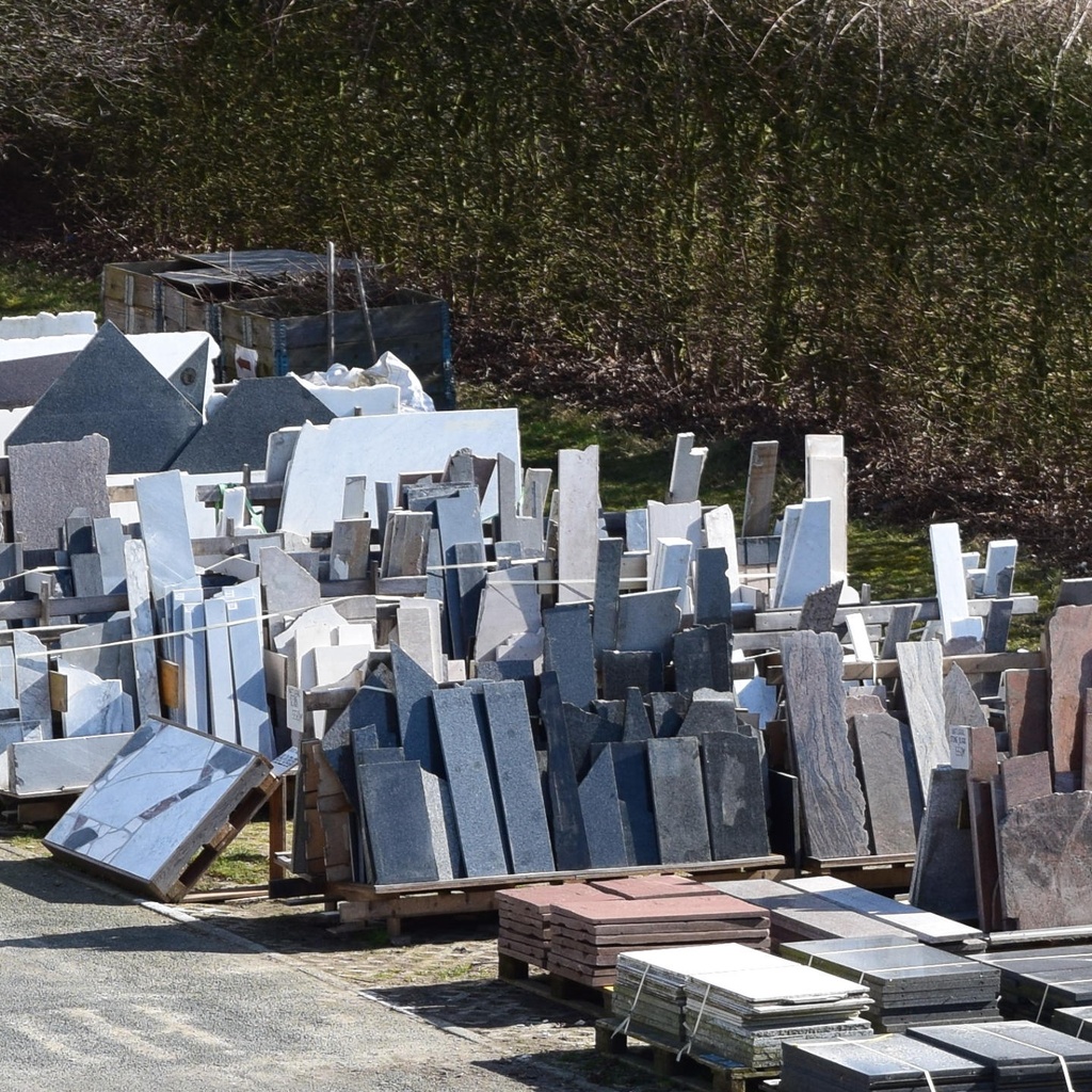 Natural stone slabs - Only available in our physical shop