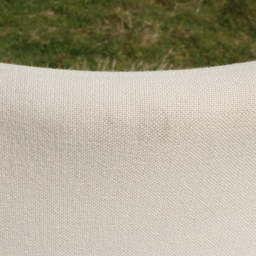 Armchair with casters by Tecno