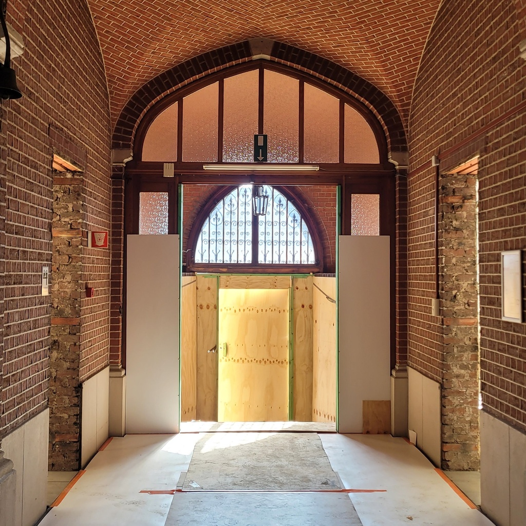 Door in varnished solid pine from Opwijk monastery (H. 245,5 cm x W. 87 cm) - Right