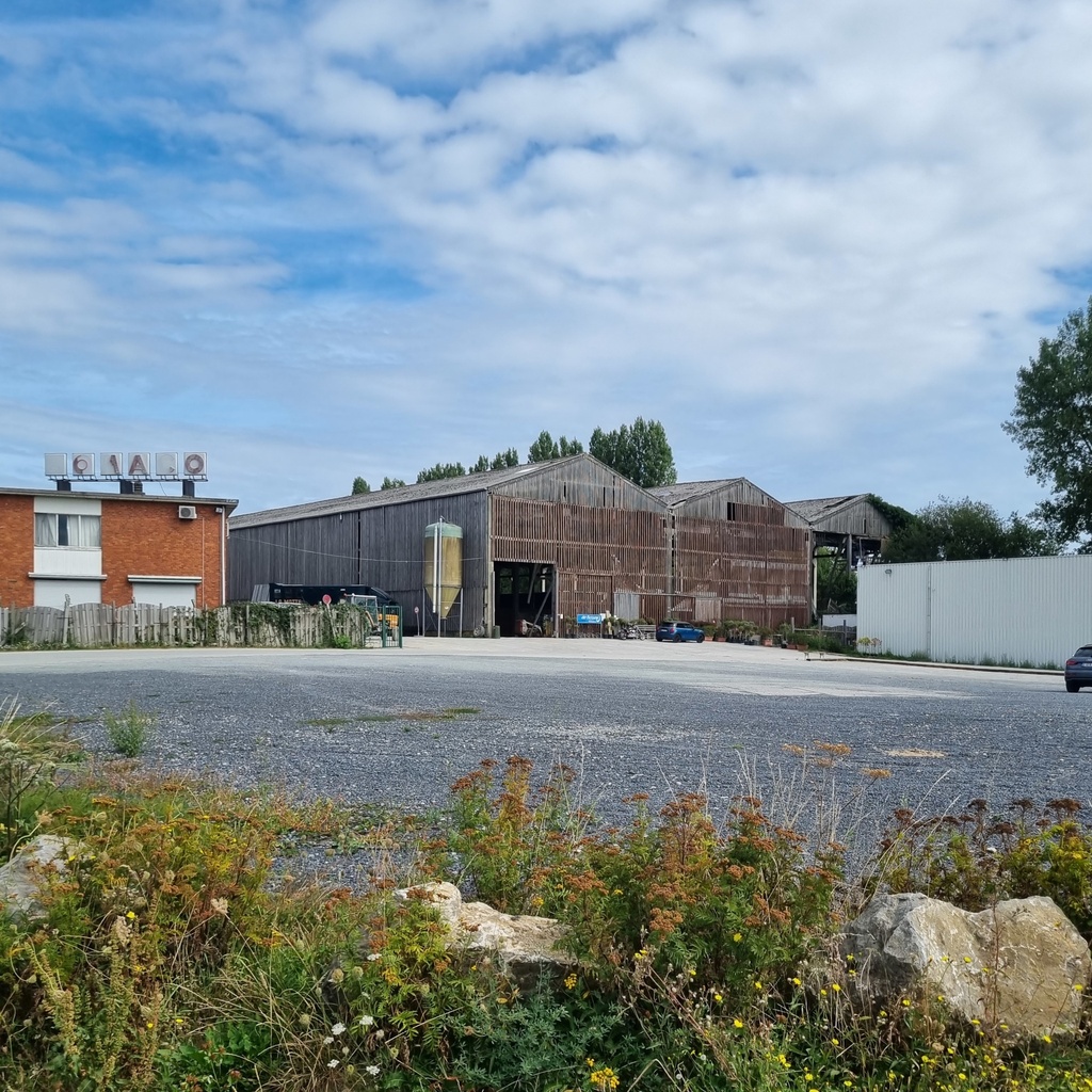 Sawn panel in reclaimed glued laminated timber (L. min 505 x W. 97 cm)