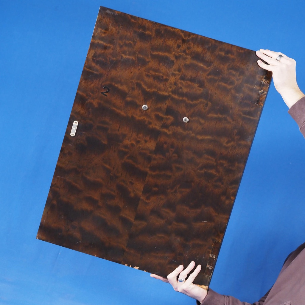 Small door with door handle and signage by Jules Wabbes from the Générale de Banque (59,5 cm x 80 cm)