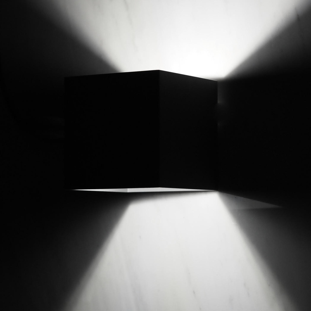 Wall light 'Box III' by Wever & Ducré (IP20) - Brushed