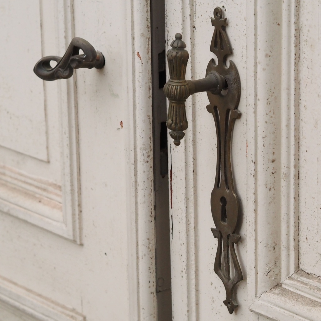 Double door in painted solid wood (H. 293,5 cm x W. 142 cm) - Right