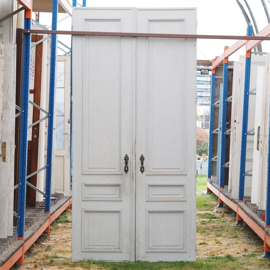 Double door in painted solid wood (H. 295,5 cm x W. 142 cm) - Right