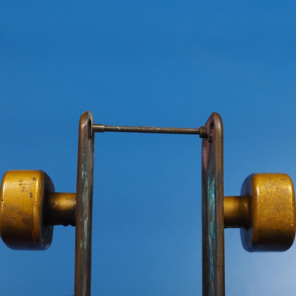 Double door handle in sand-cast bronze by Jules Wabbes from the Générale de Banque - Fixed (Right or Left)