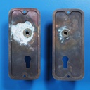 Single door handle with key and fixing holes in sand-cast bronze by Jules Wabbes from the Générale de Banque - Fixed (Right or Left)