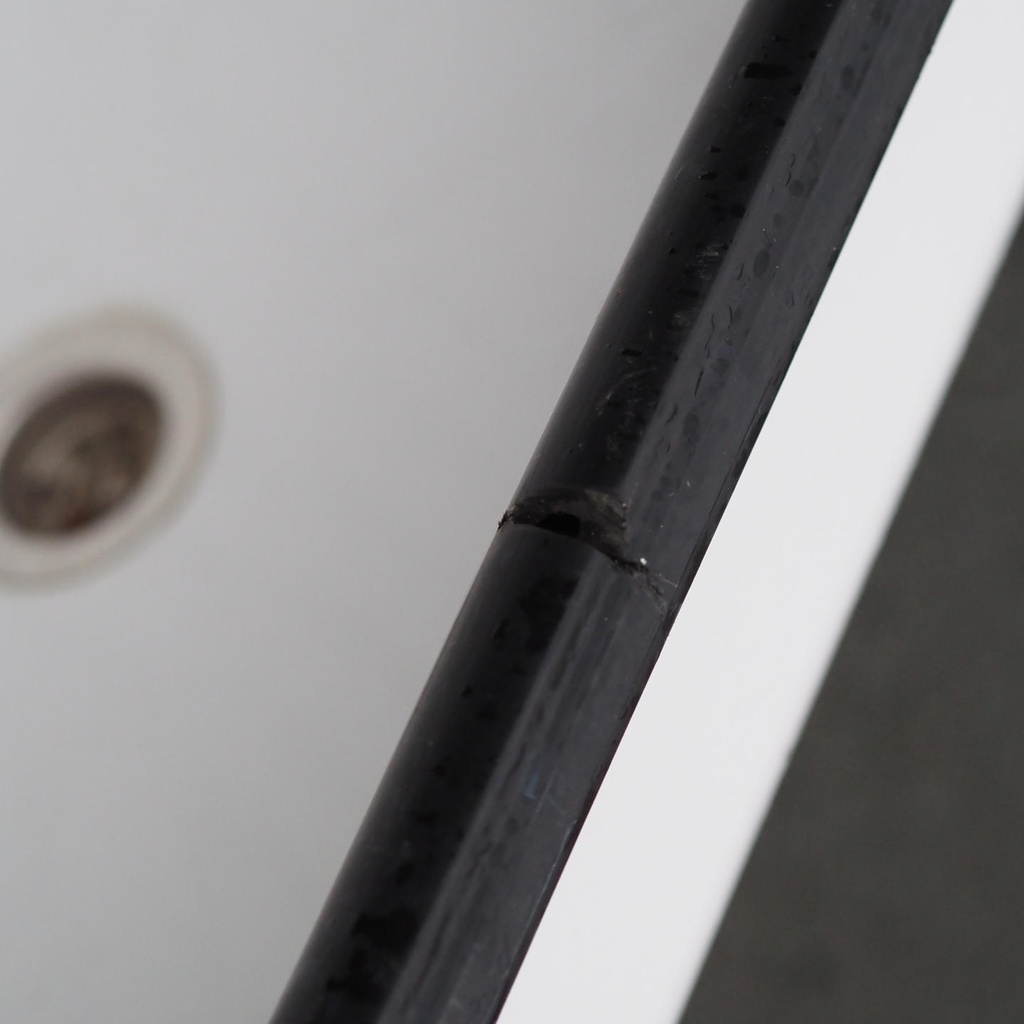 Bucket sink in enamelled steel (Black or grey rubber trim)