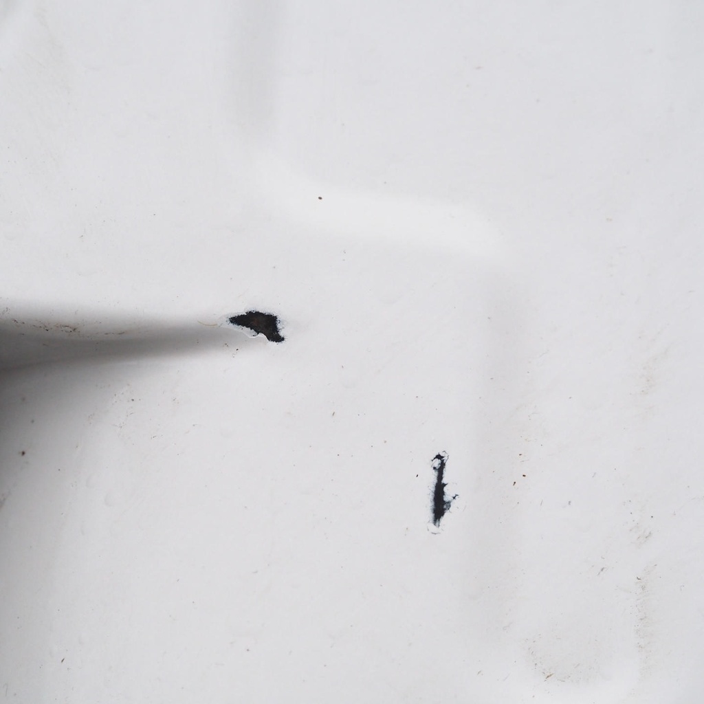 Bucket sink in enamelled steel (Black or grey rubber trim)