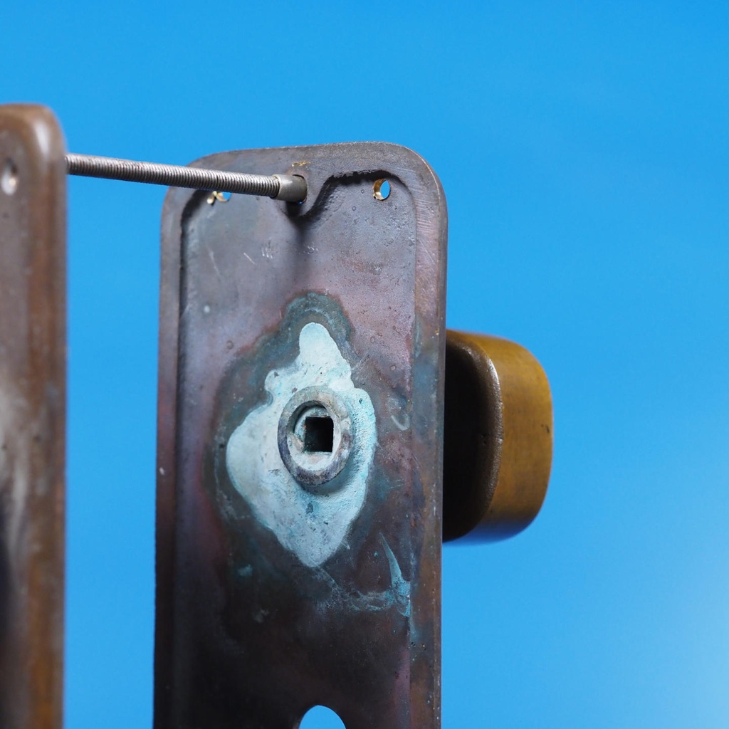 Double door pull handle with key and fixing holes in sand-cast bronze by Jules Wabbes from the Générale de Banque - Fixed (Right/Left)