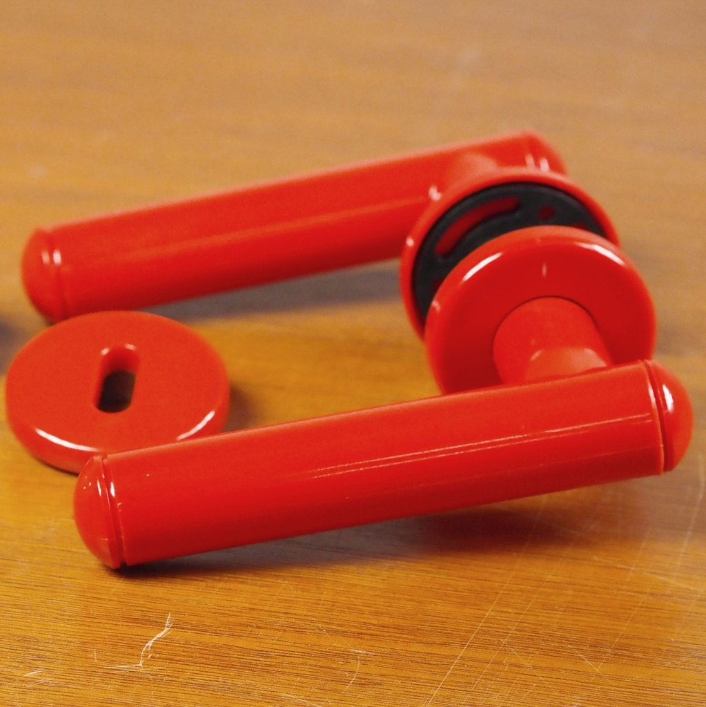 Door handle in nylon with key rosettes - Red