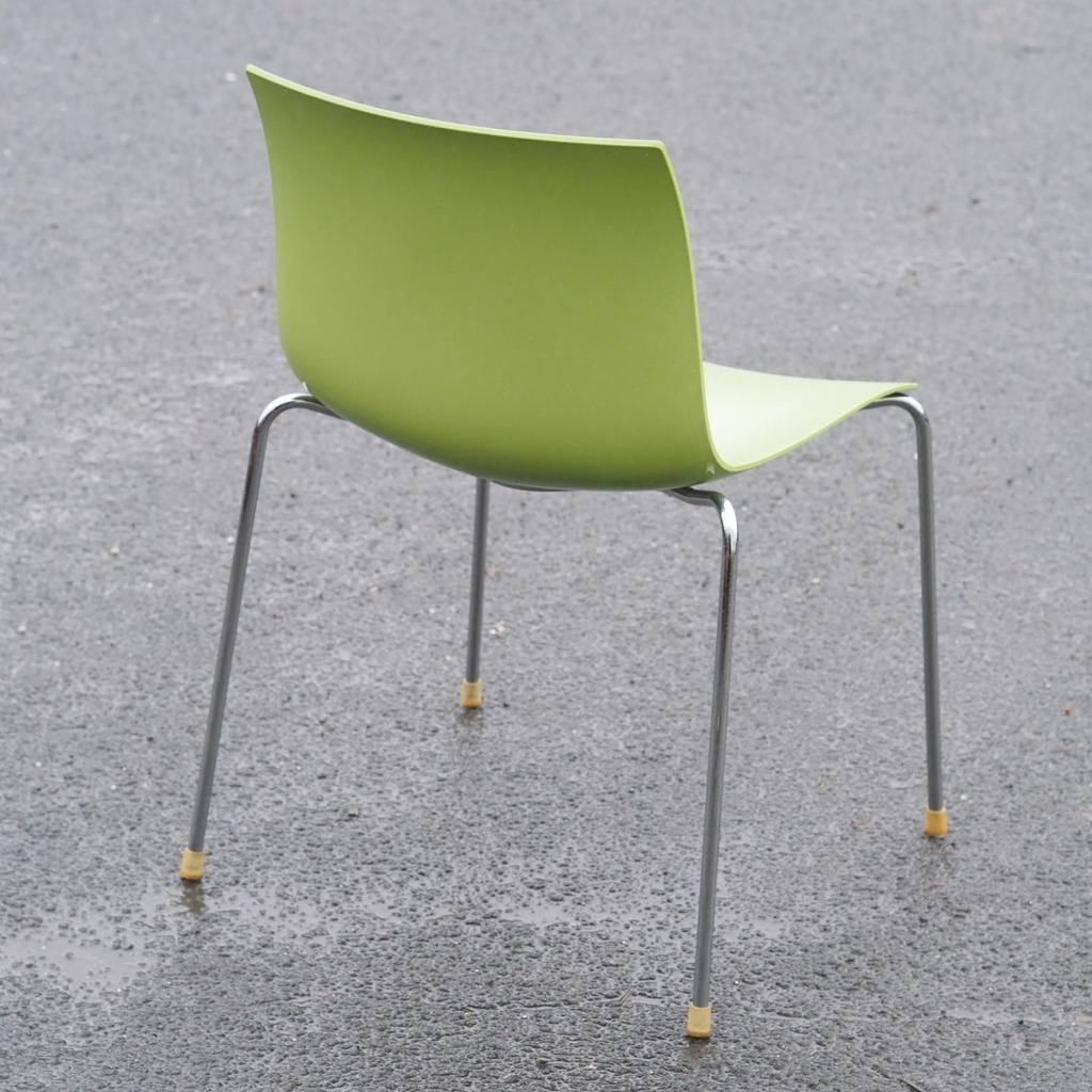 Stackable chair 'Catifa 46' by Lievore Altherr Molina for Arper (2004) - Green