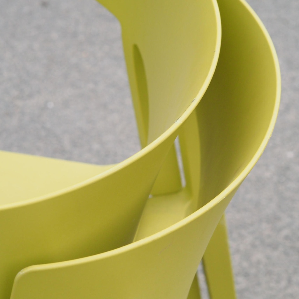 Stackable chair 'Wing' by Ramos & Bassols for Actiu