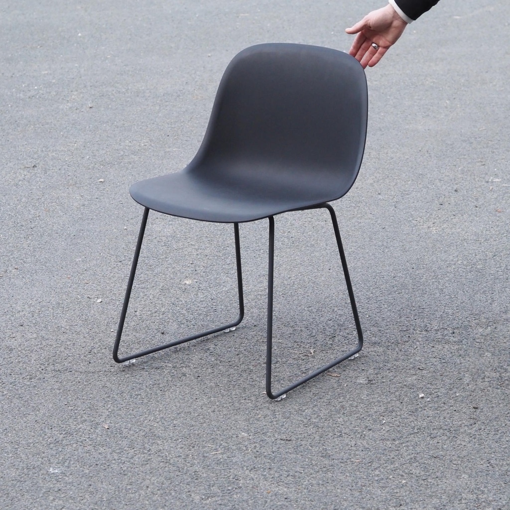 Chair 'Fiber' by Muuto - Black