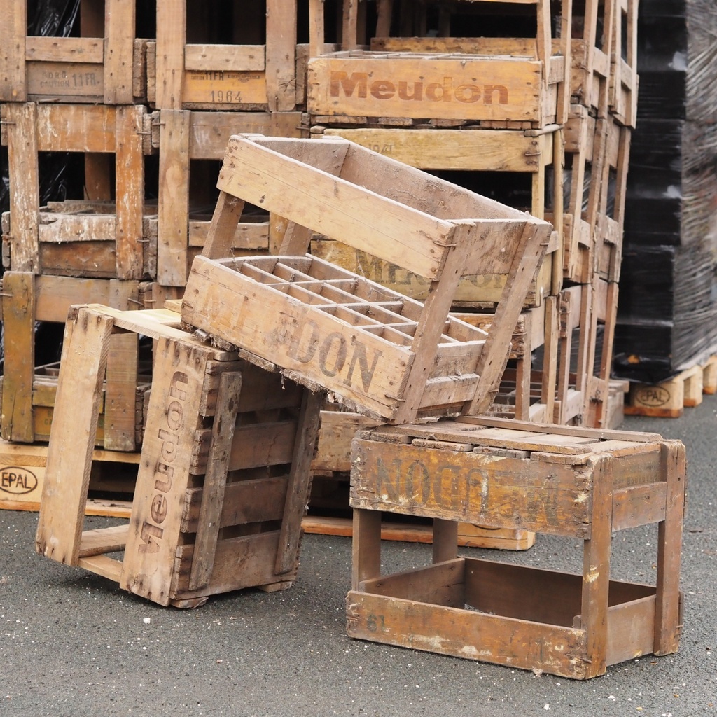 Wooden crate (50 x 40 cm)