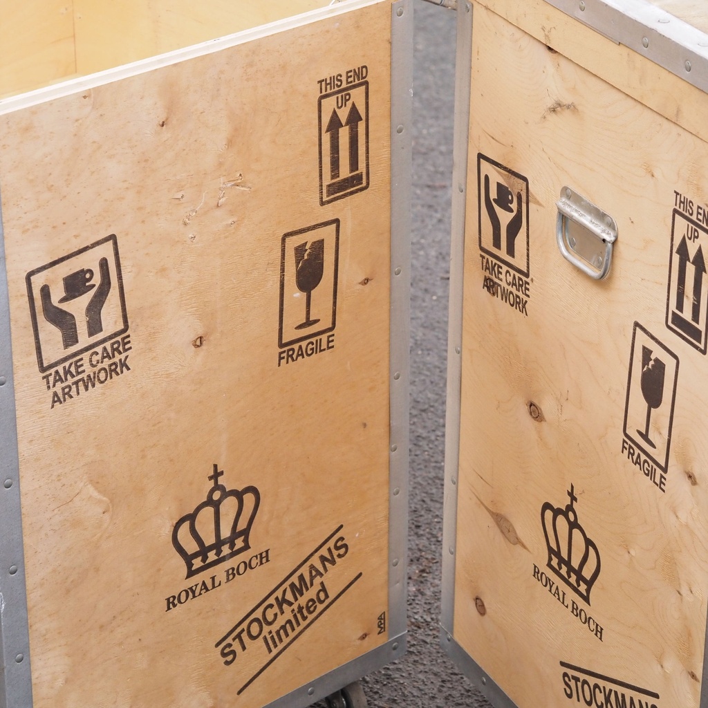 Wooden crate (50 x 40 cm)