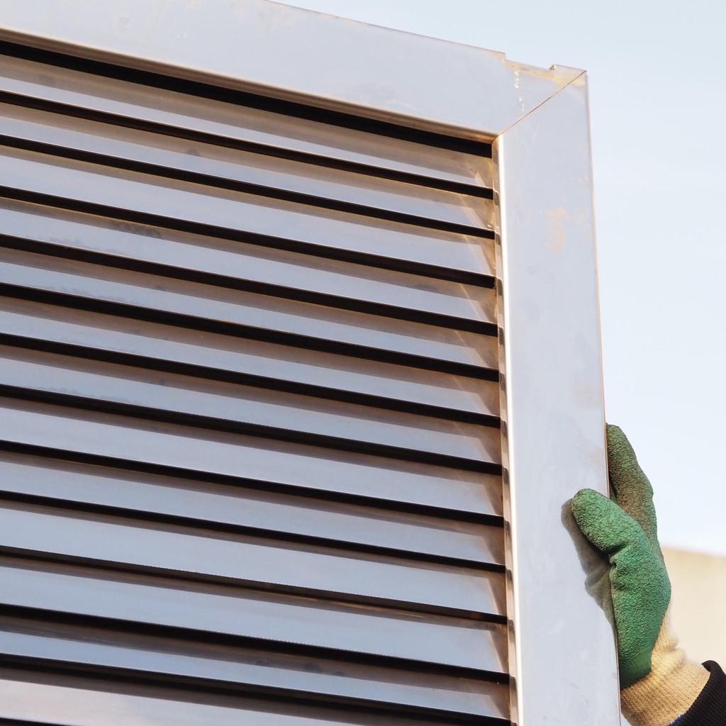 Louvered door in stainless steel from the Générale de Banque (H. 195,5 x 95,4 cm) - Right