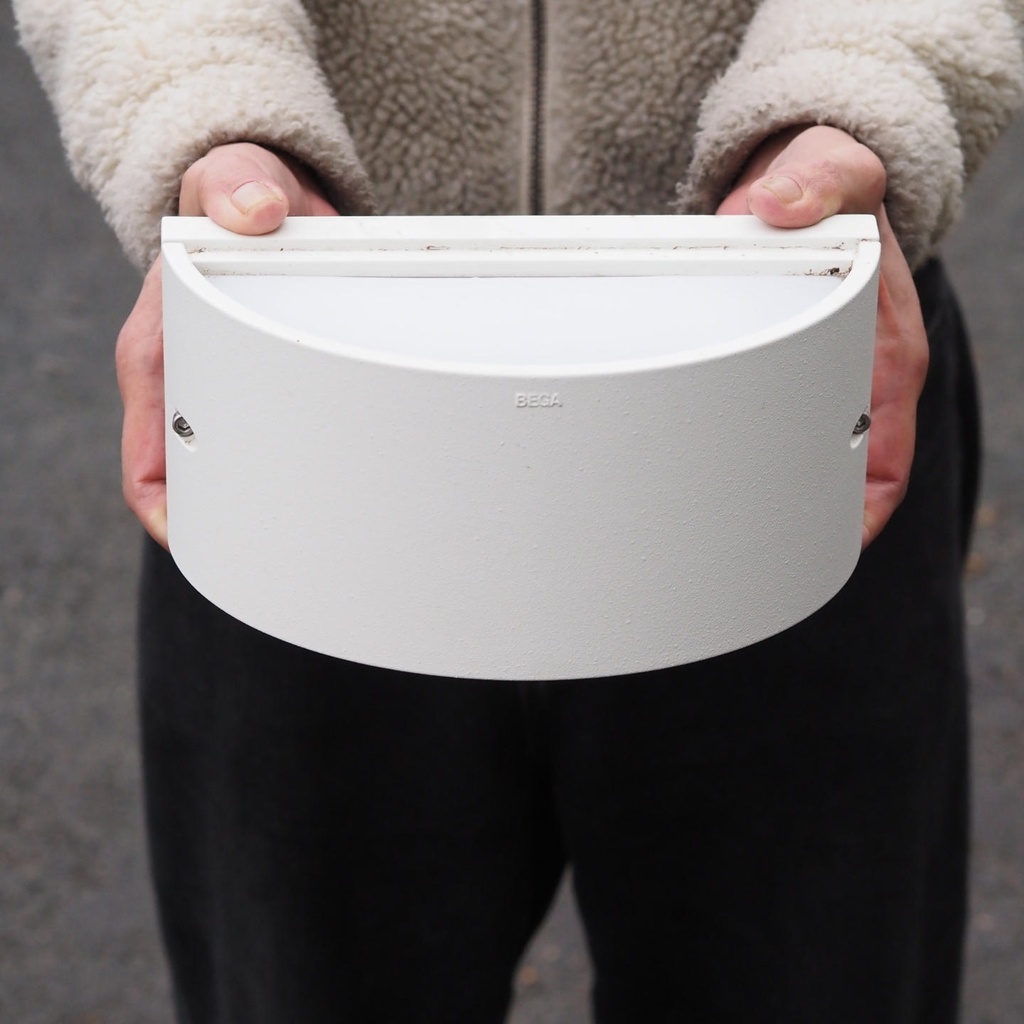 Wall light '3121' in opaline glass and die cast aluminium by Bega (25 cm)