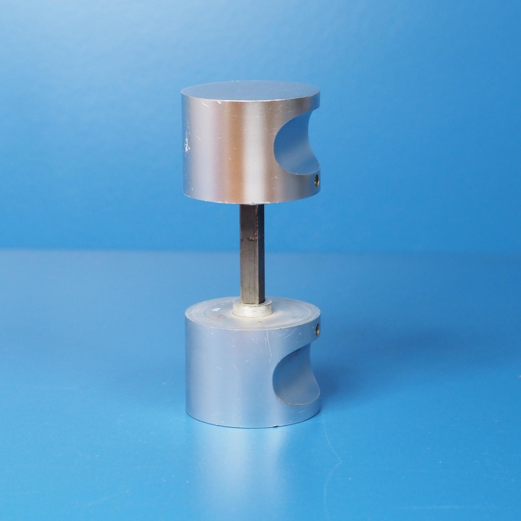 Round door knob in anodized aluminium