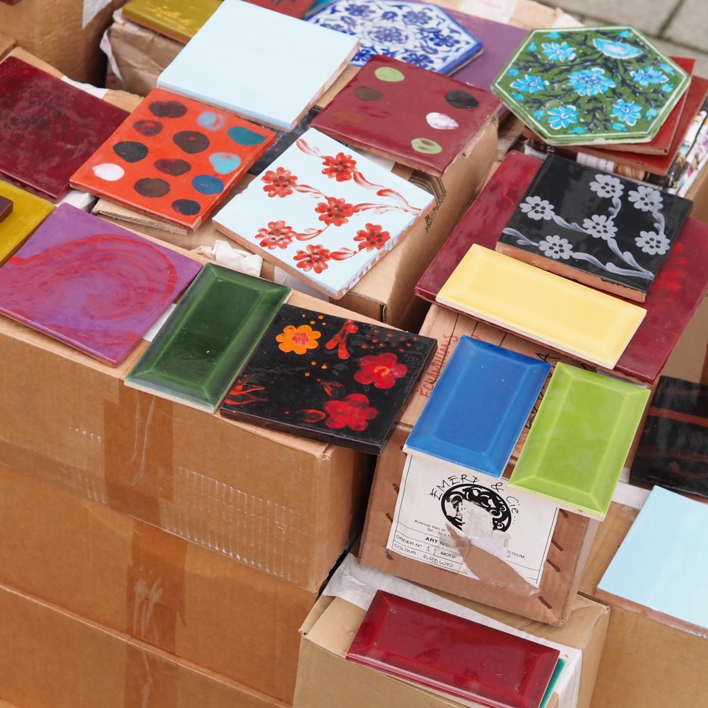 Handmade cement tile by Emery&Cie (20 x 20 cm) - Only available in our physical shop