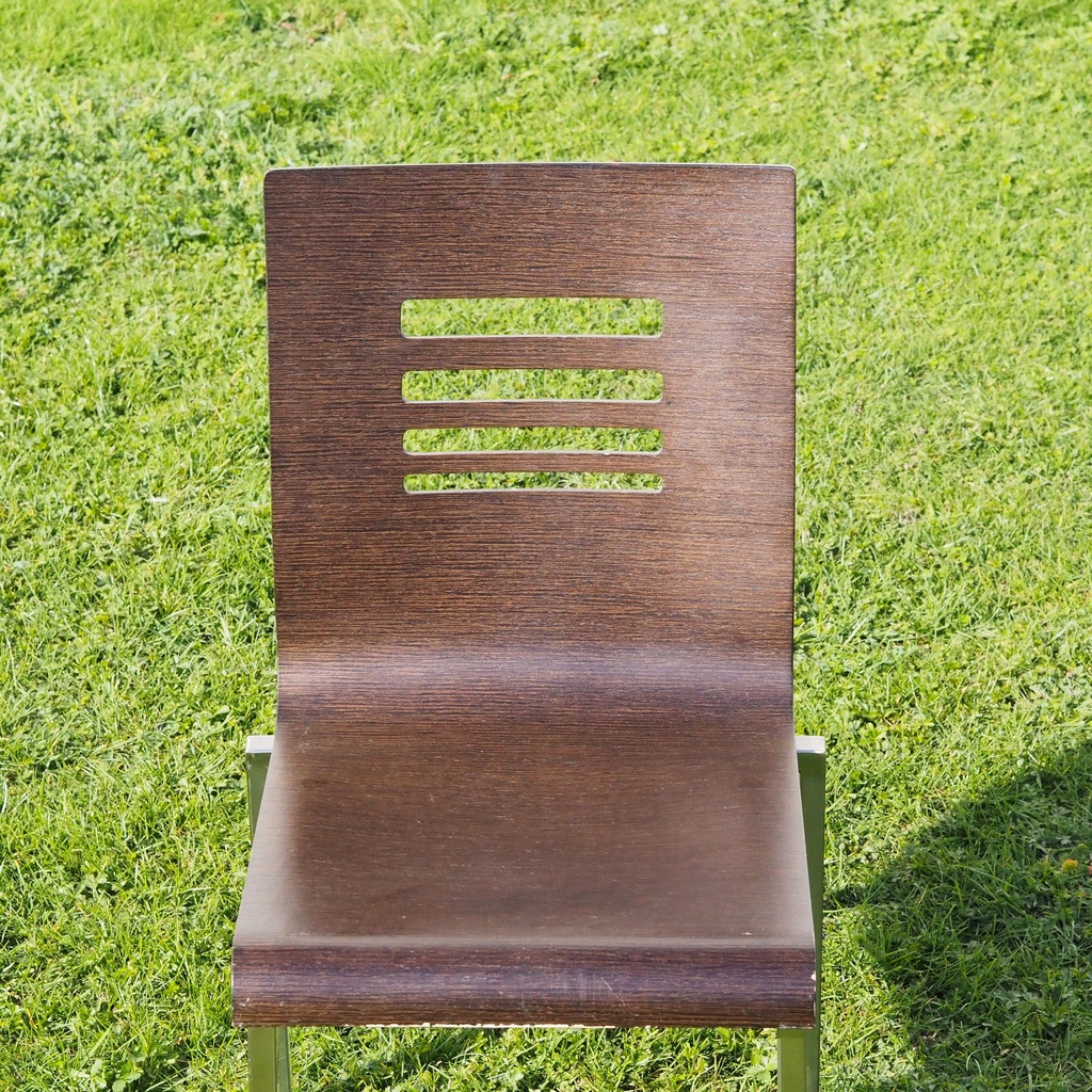 Stackable chair in Pagwood by Thur-op-seat