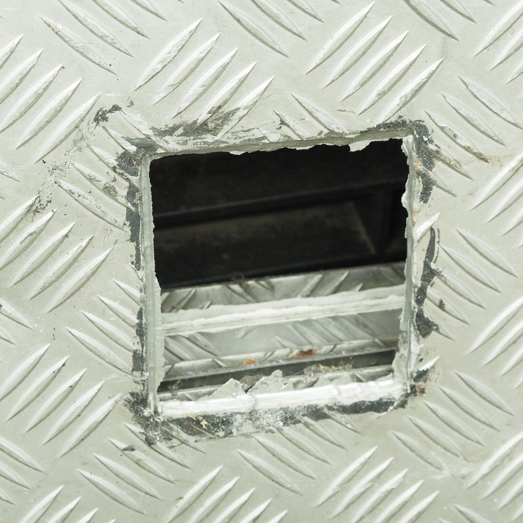 Aluminium checker plate (various sizes) - Only available in our physical shop