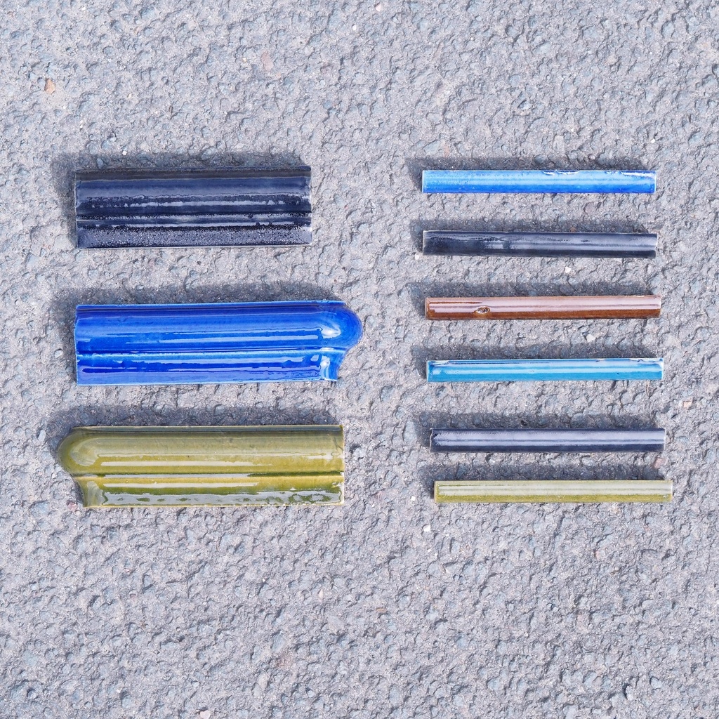 Handmade cement tile by Emery&Cie (20 x 20 cm) - Only available in our physical shop