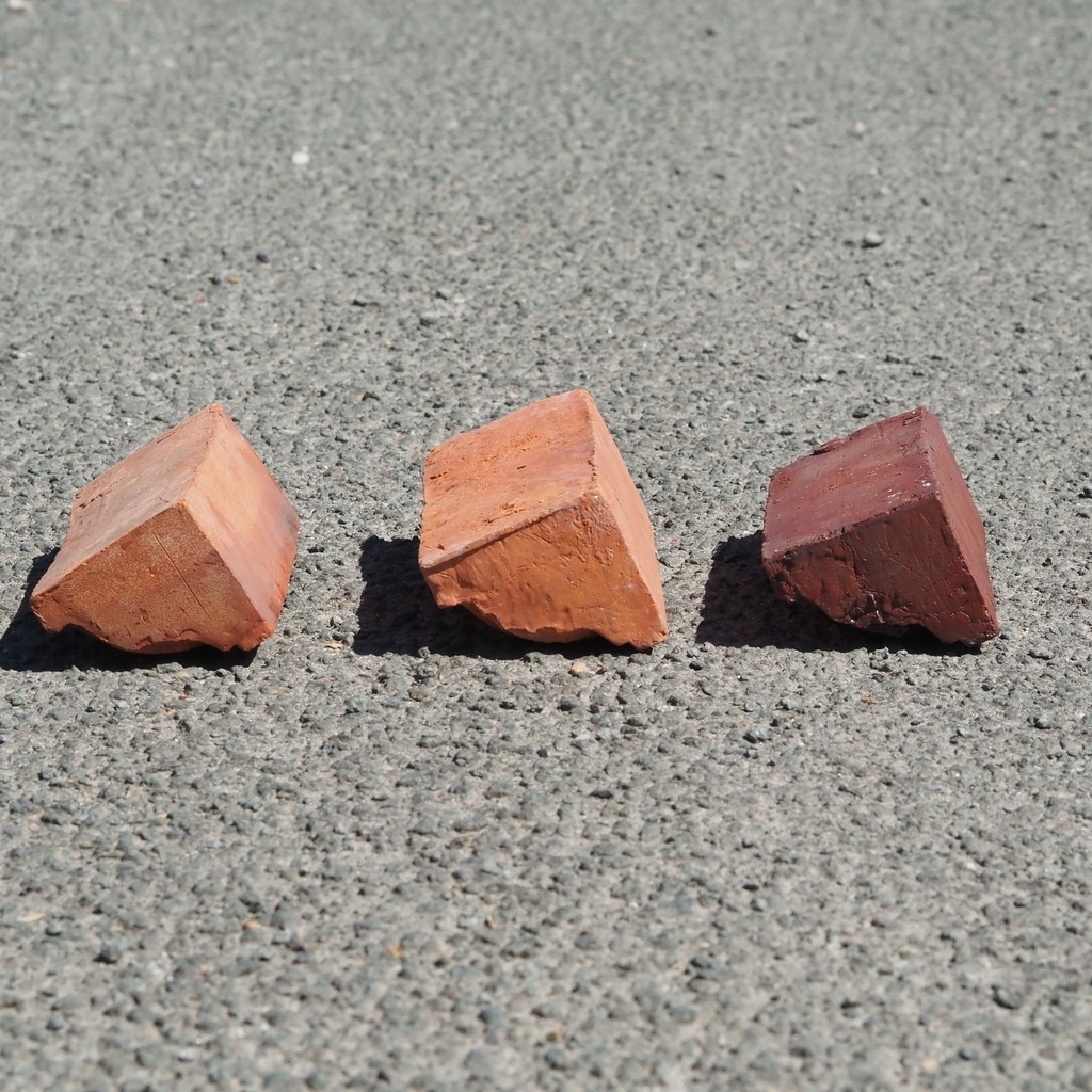 Embossed handmade tile in terracotta by Emery&Cie (14 x 5,5 cm) - Flare