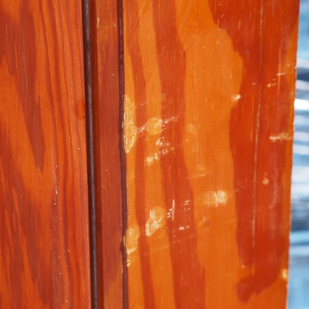 Door in varnished solid pine with textured glass panels (H. 216,5 x W. 82,8 cm) - Right