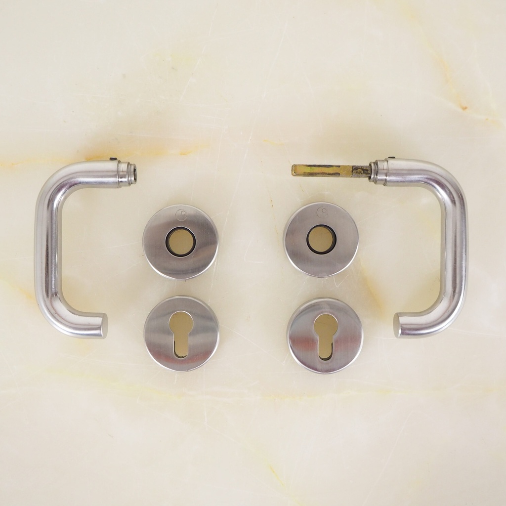 Door lever in stainless steel