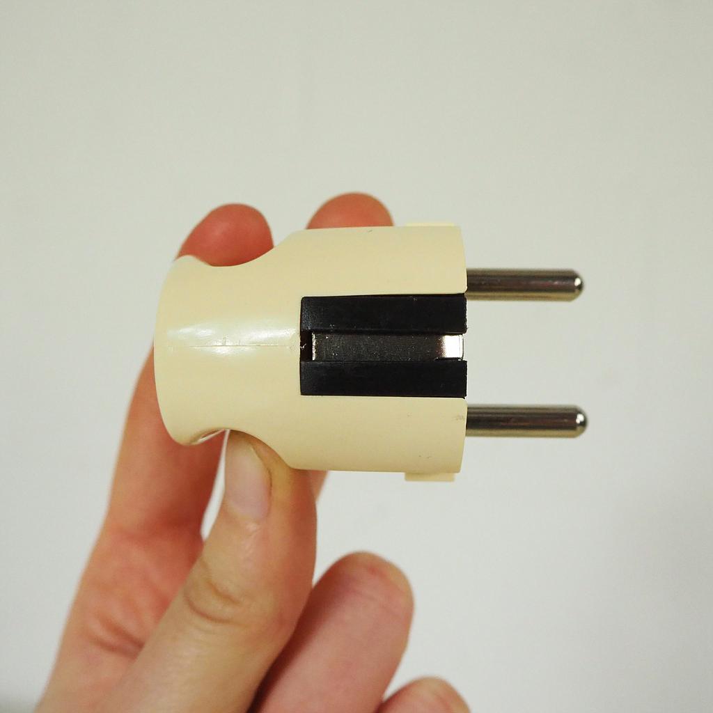 Beige power plug 16A (New)