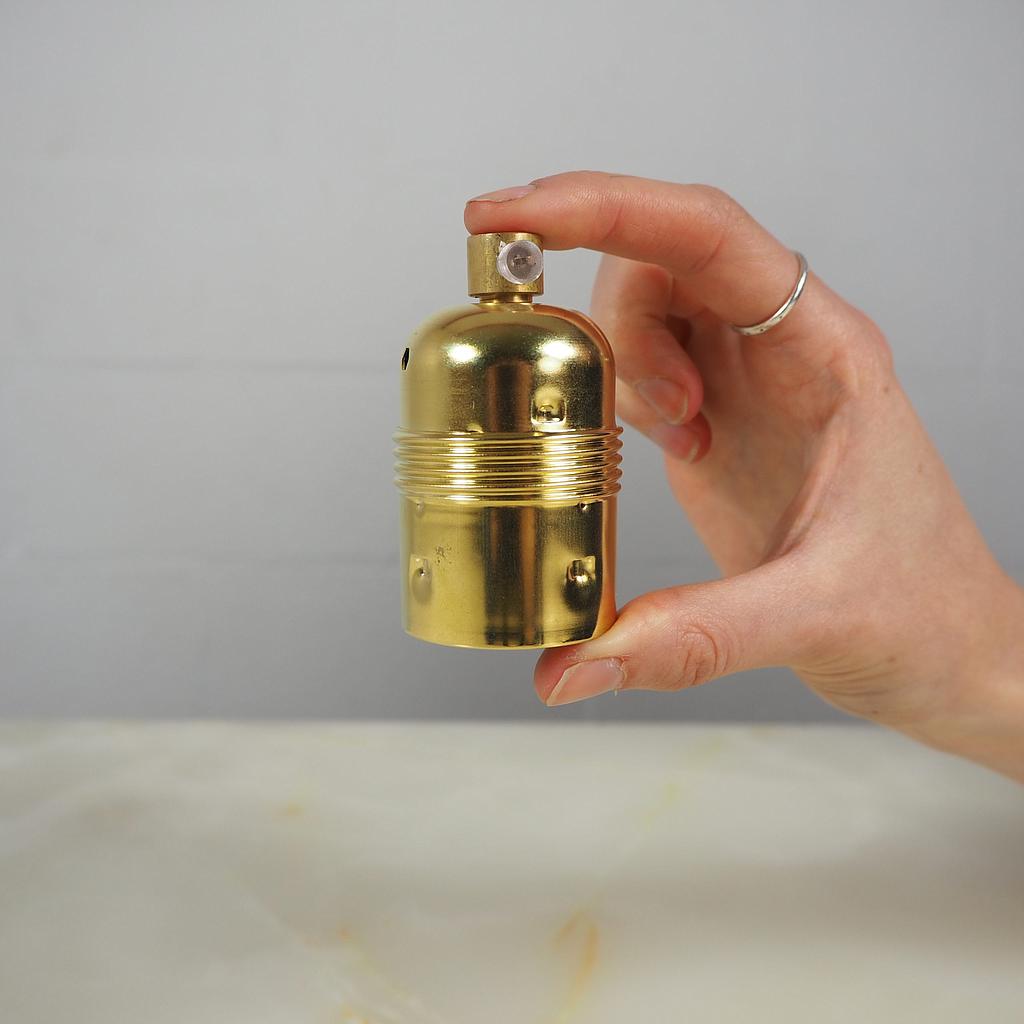 Golden E27 socket