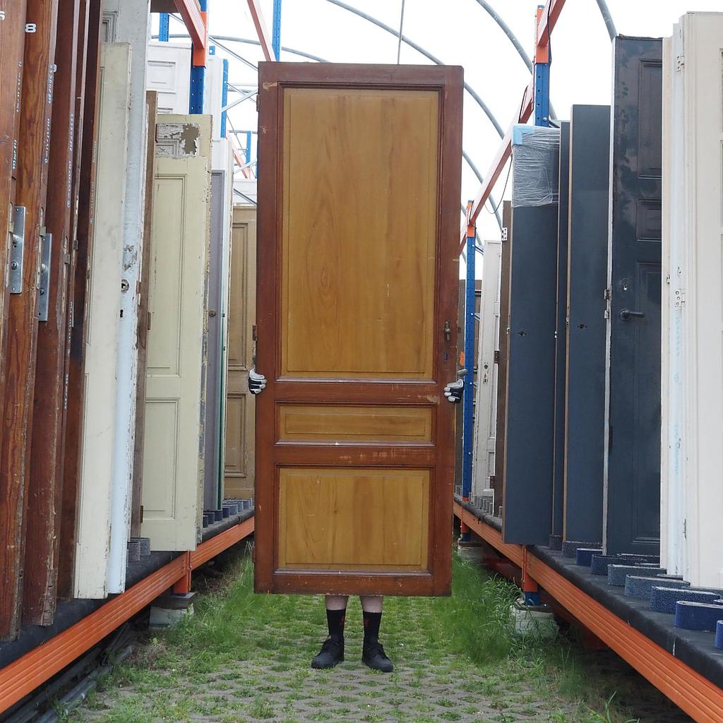 Door in varnished wood (H. 230 cm x W. 89 cm) - Right