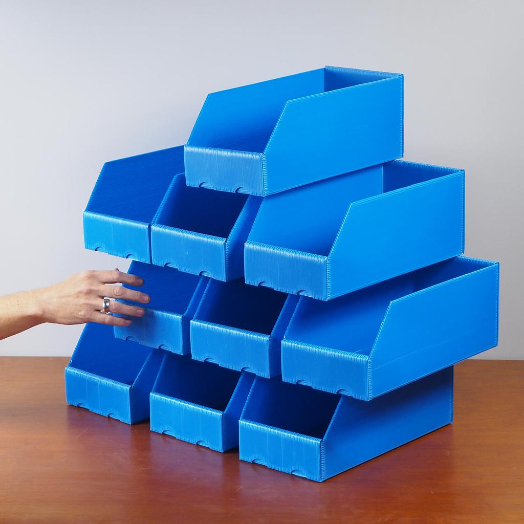 Set of 10 alveolar polypropylene storage containers (H. 15 x W. 18 x D. 39 cm) - Only in our physical shop