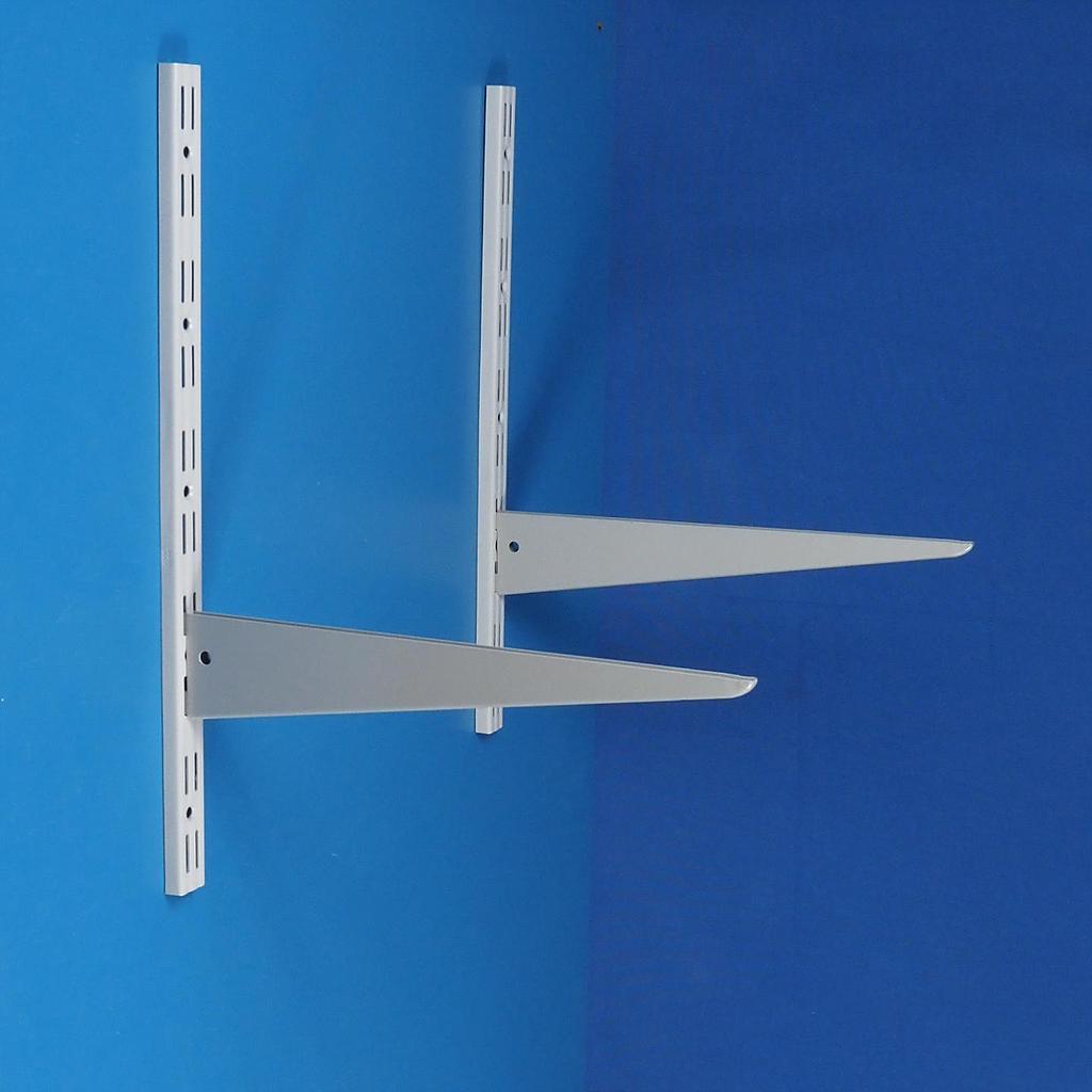 Pair of shelf support by Handson (H. 50 x D. 38,5 cm)