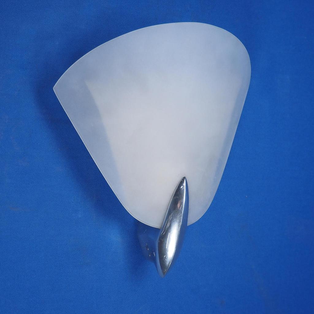 Wall light in frosted glass by Lucien Gau (ca. 1980)